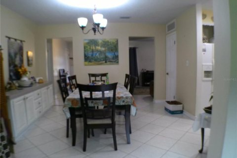 Casa en venta en Tampa, Florida, 3 dormitorios, 140.65 m2 № 1364558 - foto 9