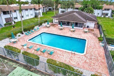 Copropriété à vendre à Coral Springs, Floride: 2 chambres, 88.26 m2 № 909482 - photo 5