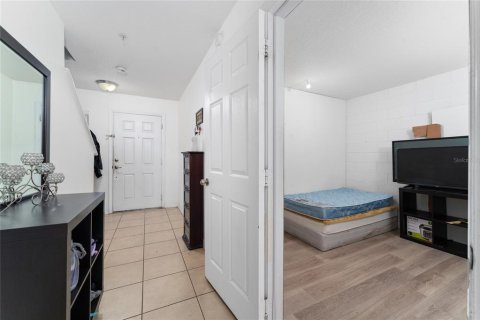 Copropriété à vendre à Orlando, Floride: 2 chambres, 121.05 m2 № 1301873 - photo 9