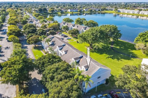 Copropriété à vendre à Oakland Park, Floride: 2 chambres, 94.76 m2 № 1311053 - photo 30