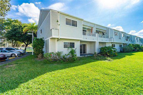 Condo in Oakland Park, Florida, 2 bedrooms  № 1311053 - photo 27