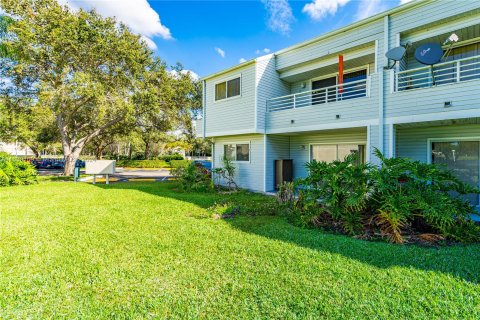 Condo in Oakland Park, Florida, 2 bedrooms  № 1311053 - photo 28