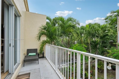 Touwnhouse à vendre à Fort Lauderdale, Floride: 3 chambres, 182.83 m2 № 1311088 - photo 23