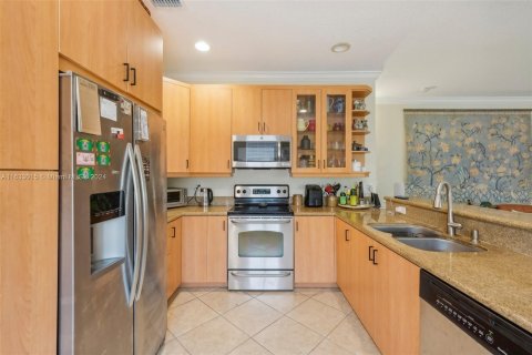 Adosado en venta en Fort Lauderdale, Florida, 3 dormitorios, 182.83 m2 № 1311088 - foto 10