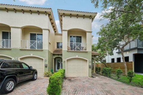 Touwnhouse à vendre à Fort Lauderdale, Floride: 3 chambres, 182.83 m2 № 1311088 - photo 2