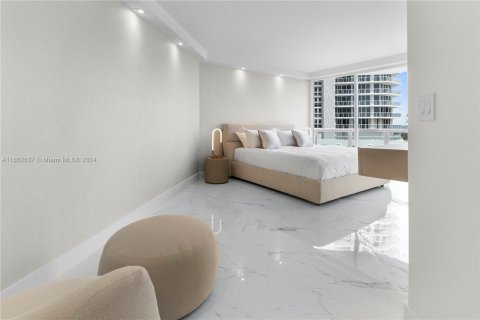 Condo in Sunny Isles Beach, Florida, 2 bedrooms  № 1370884 - photo 22