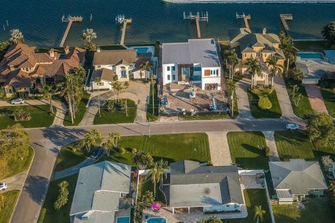 Casa en venta en Saint Petersburg, Florida, 3 dormitorios, 199.55 m2 № 1395368 - foto 2