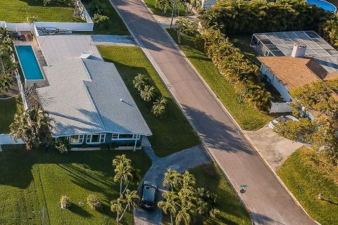 Casa en venta en Saint Petersburg, Florida, 3 dormitorios, 199.55 m2 № 1395368 - foto 3