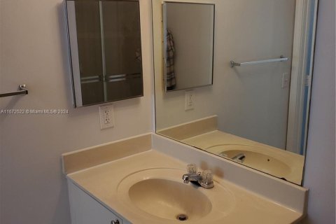 Condominio en alquiler en Miami, Florida, 2 dormitorios, 84.91 m2 № 1395000 - foto 13