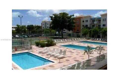 Condominio en alquiler en Miami, Florida, 2 dormitorios, 84.91 m2 № 1395000 - foto 3