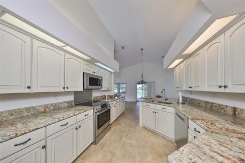 Casa en venta en Sun City Center, Florida, 3 dormitorios, 182.18 m2 № 1395335 - foto 2