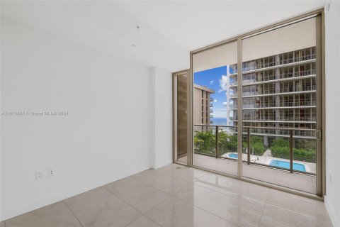 Condo in Miami, Florida, 2 bedrooms  № 1233036 - photo 17