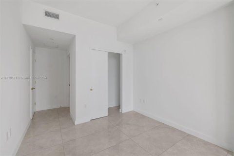 Condo in Miami, Florida, 2 bedrooms  № 1233036 - photo 18