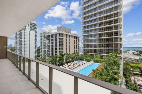 Copropriété à vendre à Miami, Floride: 2 chambres, 100.98 m2 № 1233036 - photo 1