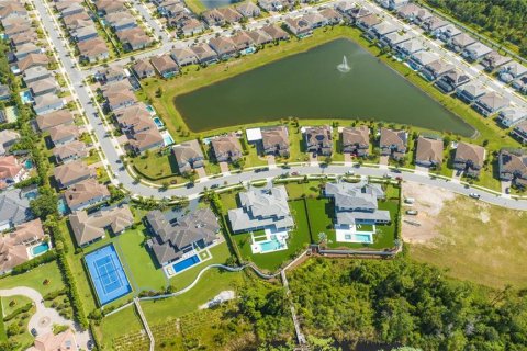 Casa en venta en Orlando, Florida, 7 dormitorios, 625.79 m2 № 870083 - foto 26