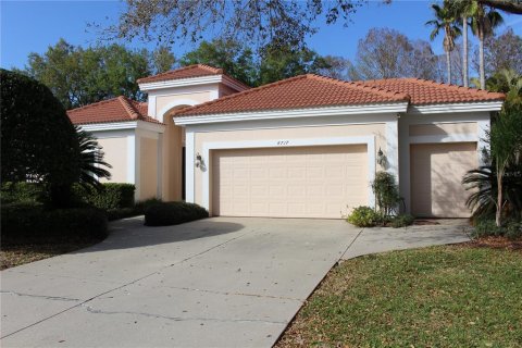 Villa ou maison à louer à Bradenton, Floride: 3 chambres, 194.07 m2 № 1369775 - photo 1