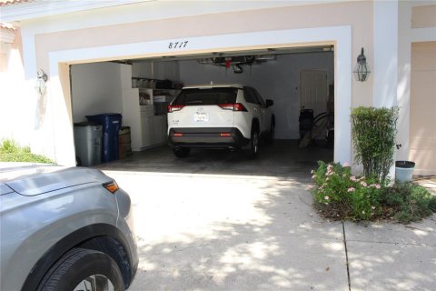 Villa ou maison à louer à Bradenton, Floride: 3 chambres, 194.07 m2 № 1369775 - photo 4