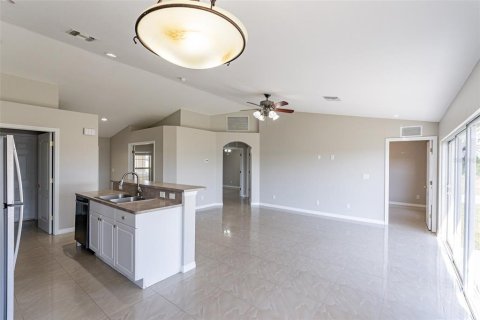 Villa ou maison à vendre à Cape Coral, Floride: 3 chambres, 135.92 m2 № 1260617 - photo 11