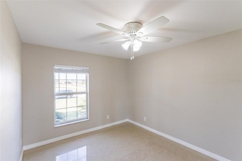 House in Cape Coral, Florida 3 bedrooms, 135.92 sq.m. № 1260617 - photo 16