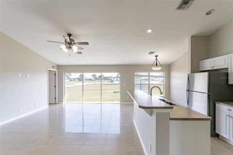 Villa ou maison à vendre à Cape Coral, Floride: 3 chambres, 135.92 m2 № 1260617 - photo 8