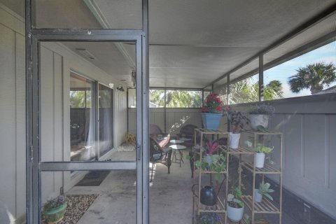 Casa en venta en Jensen Beach, Florida, 2 dormitorios, 96.34 m2 № 880756 - foto 10