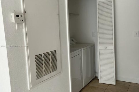 Copropriété à vendre à Sunrise, Floride: 1 chambre, 55.28 m2 № 1184548 - photo 23