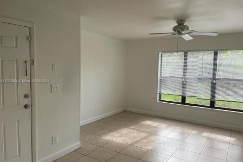 Condominio en venta en Sunrise, Florida, 1 dormitorio, 55.28 m2 № 1184548 - foto 21