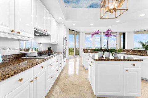 Condominio en venta en Coral Gables, Florida, 4 dormitorios, 416.2 m2 № 1103830 - foto 18
