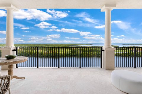 Condominio en venta en Coral Gables, Florida, 4 dormitorios, 416.2 m2 № 1103830 - foto 3