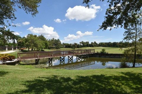 Condo in Delray Beach, Florida, 2 bedrooms  № 1099856 - photo 1