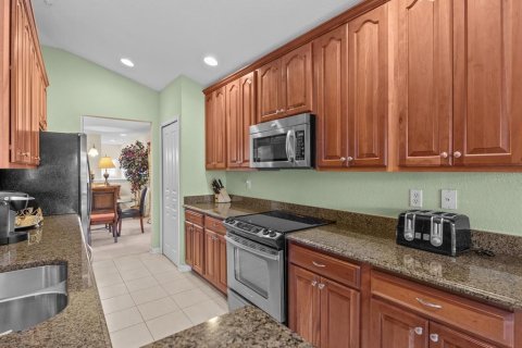 Condo in Davenport, Florida, 2 bedrooms  № 1317109 - photo 7