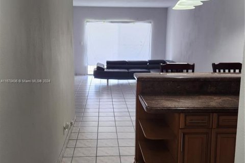 Copropriété à vendre à North Miami Beach, Floride: 2 chambres, 96.99 m2 № 1407613 - photo 7