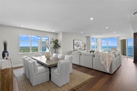 Condominio en venta en Saint Petersburg, Florida, 3 dormitorios, 286.23 m2 № 1388495 - foto 3