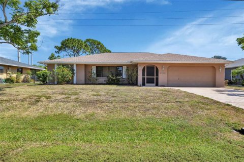 Villa ou maison à vendre à Punta Gorda, Floride: 3 chambres, 182.83 m2 № 1214836 - photo 2