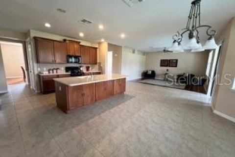 House in Kissimmee, Florida 5 bedrooms, 333.52 sq.m. № 1431074 - photo 4