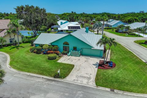 House in Hobe Sound, Florida 4 bedrooms, 231.88 sq.m. № 1223267 - photo 12