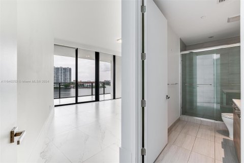 Condo in Aventura, Florida, 2 bedrooms  № 1316118 - photo 22