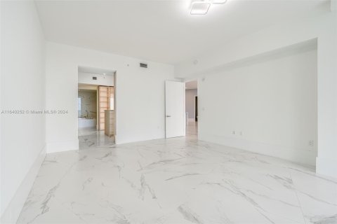 Copropriété à vendre à Aventura, Floride: 2 chambres, 227.98 m2 № 1316118 - photo 16