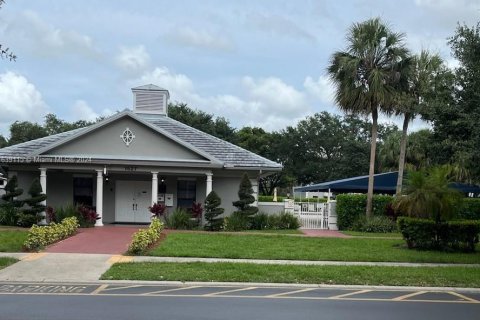 Copropriété à vendre à Davie, Floride: 2 chambres, 128.67 m2 № 1315970 - photo 16