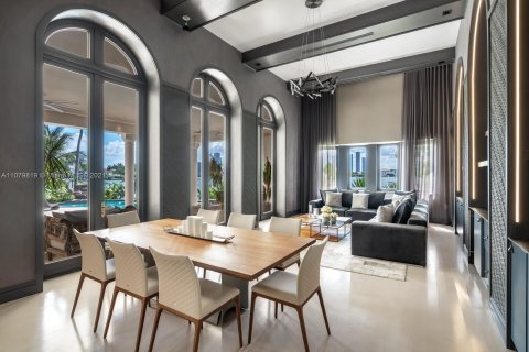 Casa en venta en Miami Beach, Florida, 5 dormitorios, 565.77 m2 № 7143 - foto 11