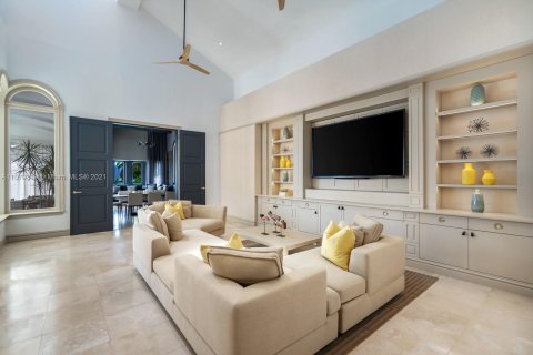 Casa en venta en Miami Beach, Florida, 5 dormitorios, 565.77 m2 № 7143 - foto 9