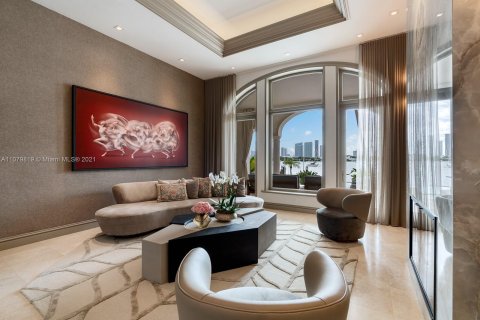 Casa en venta en Miami Beach, Florida, 5 dormitorios, 565.77 m2 № 7143 - foto 4