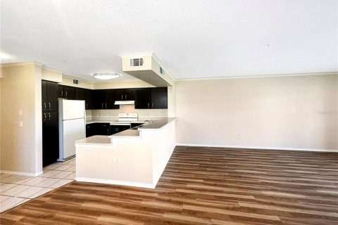 Copropriété à vendre à Orlando, Floride: 2 chambres, 119.66 m2 № 1134409 - photo 11