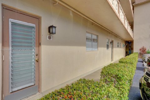 Condominio en venta en Lauderdale Lakes, Florida, 2 dormitorios, 87.7 m2 № 919594 - foto 29
