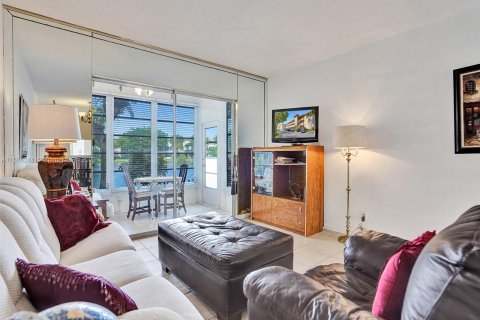 Condominio en venta en Lauderdale Lakes, Florida, 2 dormitorios, 87.7 m2 № 919594 - foto 5