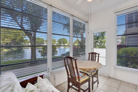 Condominio en venta en Lauderdale Lakes, Florida, 2 dormitorios, 87.7 m2 № 919594 - foto 7