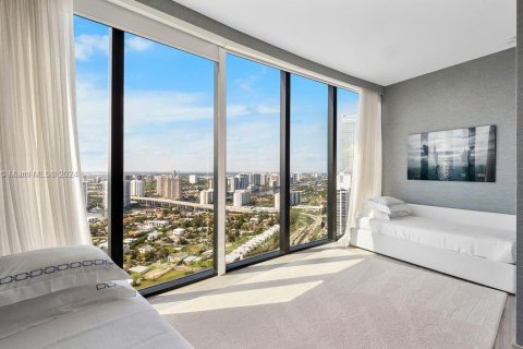 Condo in Sunny Isles Beach, Florida, 3 bedrooms  № 980835 - photo 17