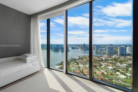 Condo in Sunny Isles Beach, Florida, 3 bedrooms  № 980835 - photo 15