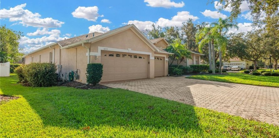 Villa ou maison à Tampa, Floride 4 chambres, 282.24 m2 № 1407239