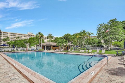 Condo in Pompano Beach, Florida, 2 bedrooms  № 1187296 - photo 24